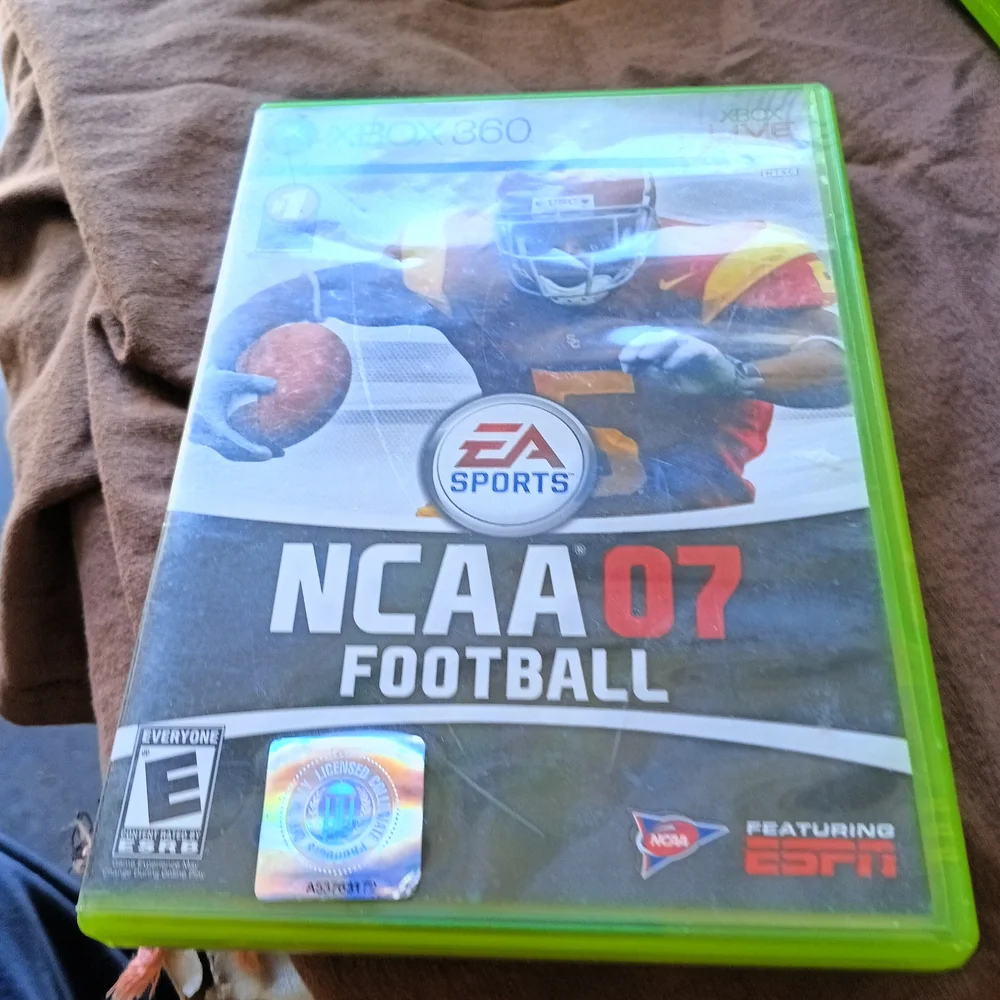 Microsoft NCAA 07 Football for Xbox 360 - Green Case